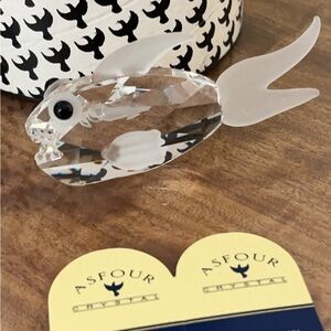 3 Diamond Crystal Asfour Fish